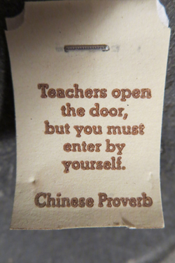 teabag with Chinese proverb